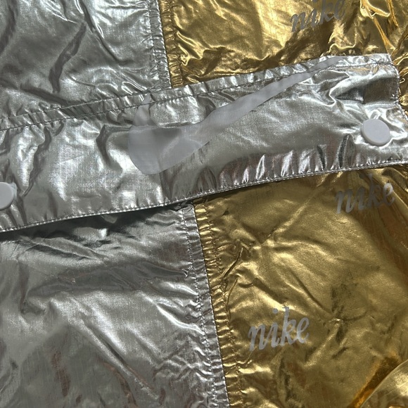 Nike running jacket - Picture 3 of 3